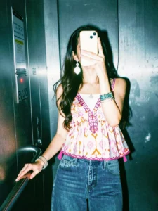 Instagram Flash Filter AI Photo Editing Prompts 